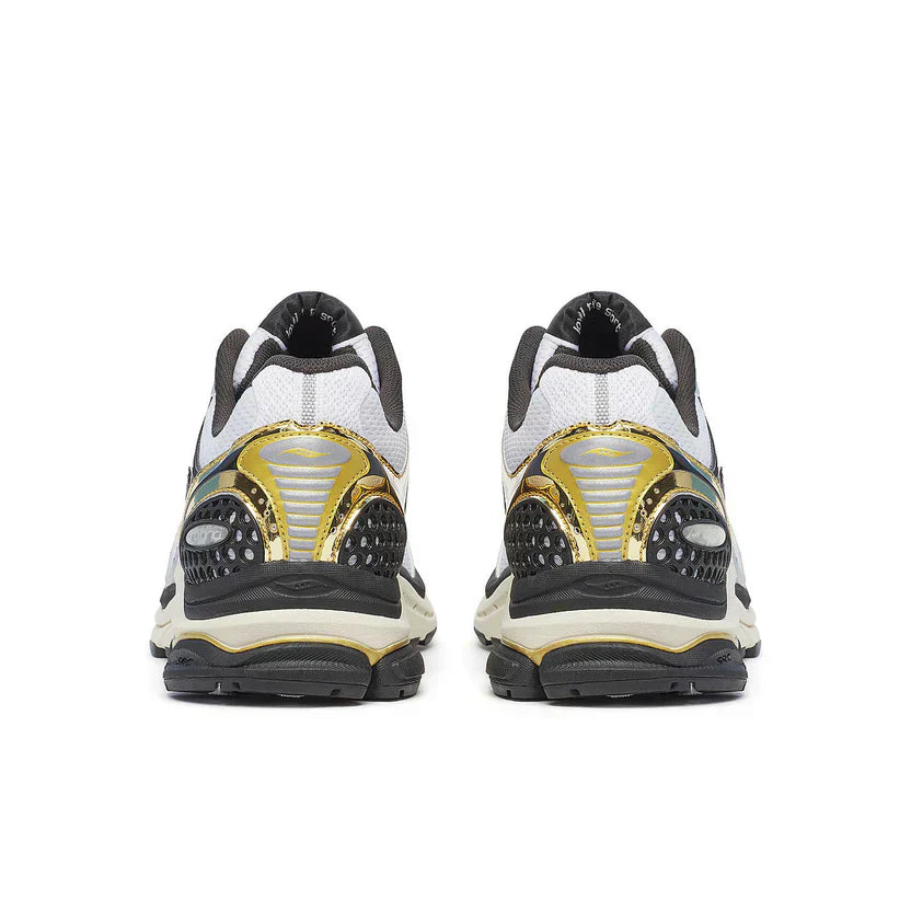 Omni 9 (white & Gold)